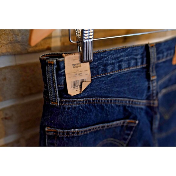 NWT Levi's Button Fly 501 '90s Jeans 26x30 Blue Denim Straight Leg Relaxed - Picture 3 of 8